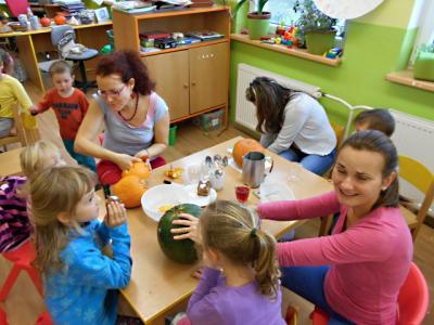 Mámo, táto, pojď si se mnou hrát aneb Dýňohrátky 2017 u Včeliček