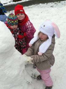 [is]Stavíme sněhuláky