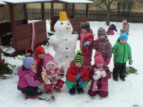 [is]Stavíme sněhuláky