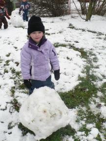 [is]Stavíme sněhuláky